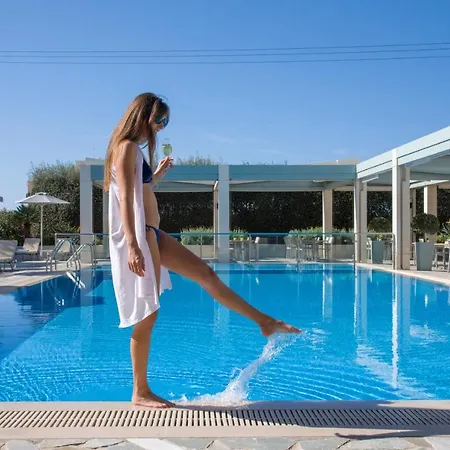 Apart Otel Kedrissos 3*