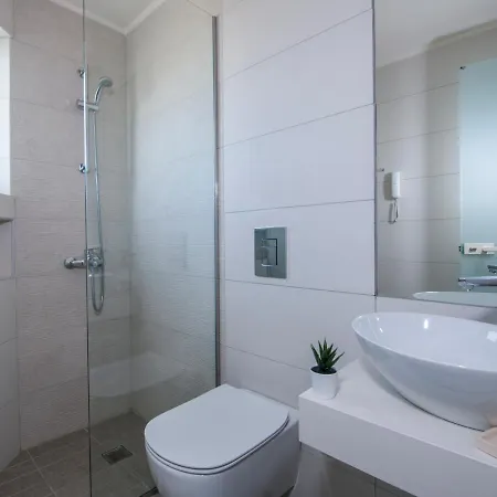 Apart Otel Kedrissos