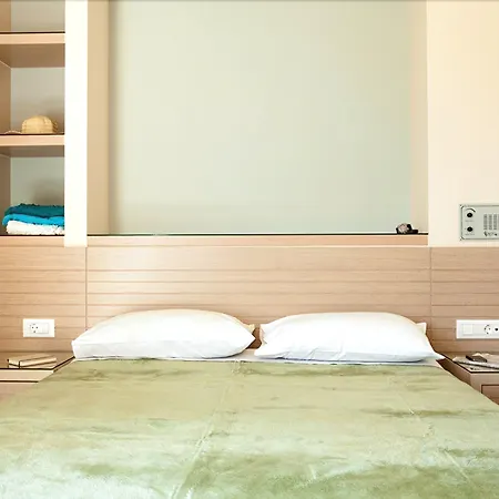 Aparthotel Kedrissos 3*