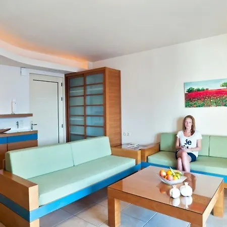 Kedrissos Apart Otel 3*