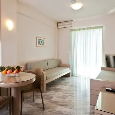 Kedrissos Aparthotel 3*