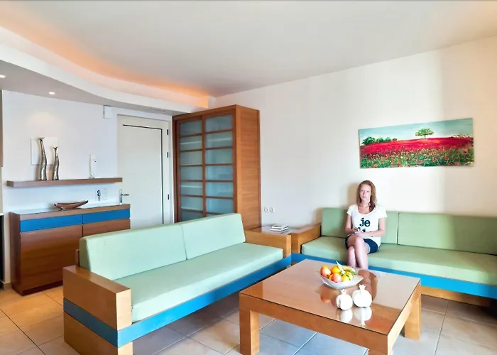 Kedrissos Apartmanhotel