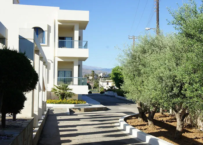 Kedrissos Apartmanhotel Hriszí Aktí Haniá