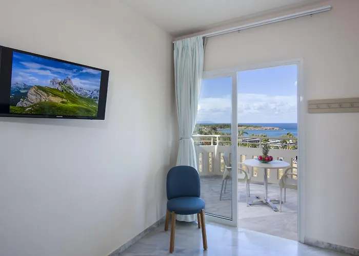 Kedrissos Apartmanhotel Hriszí Aktí Haniá