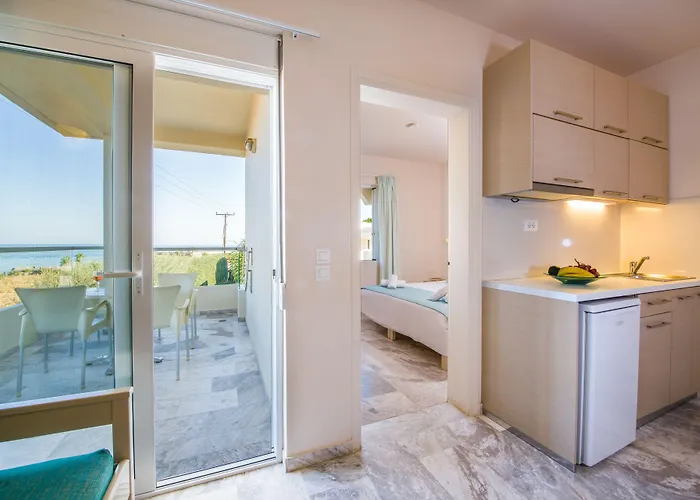 Apartmanhotel Kedrissos 3*