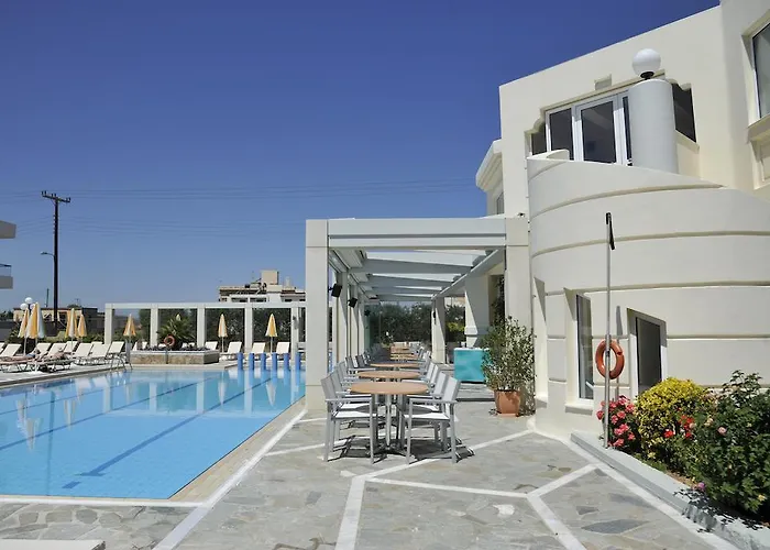 Kedrissos Apartmanhotel 3*