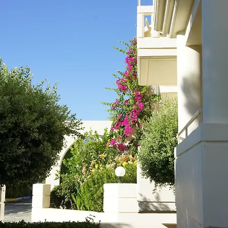 Aparthotel Kedrissos