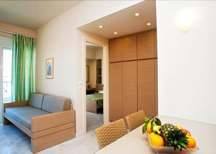 Kedrissos Aparthotel 3*